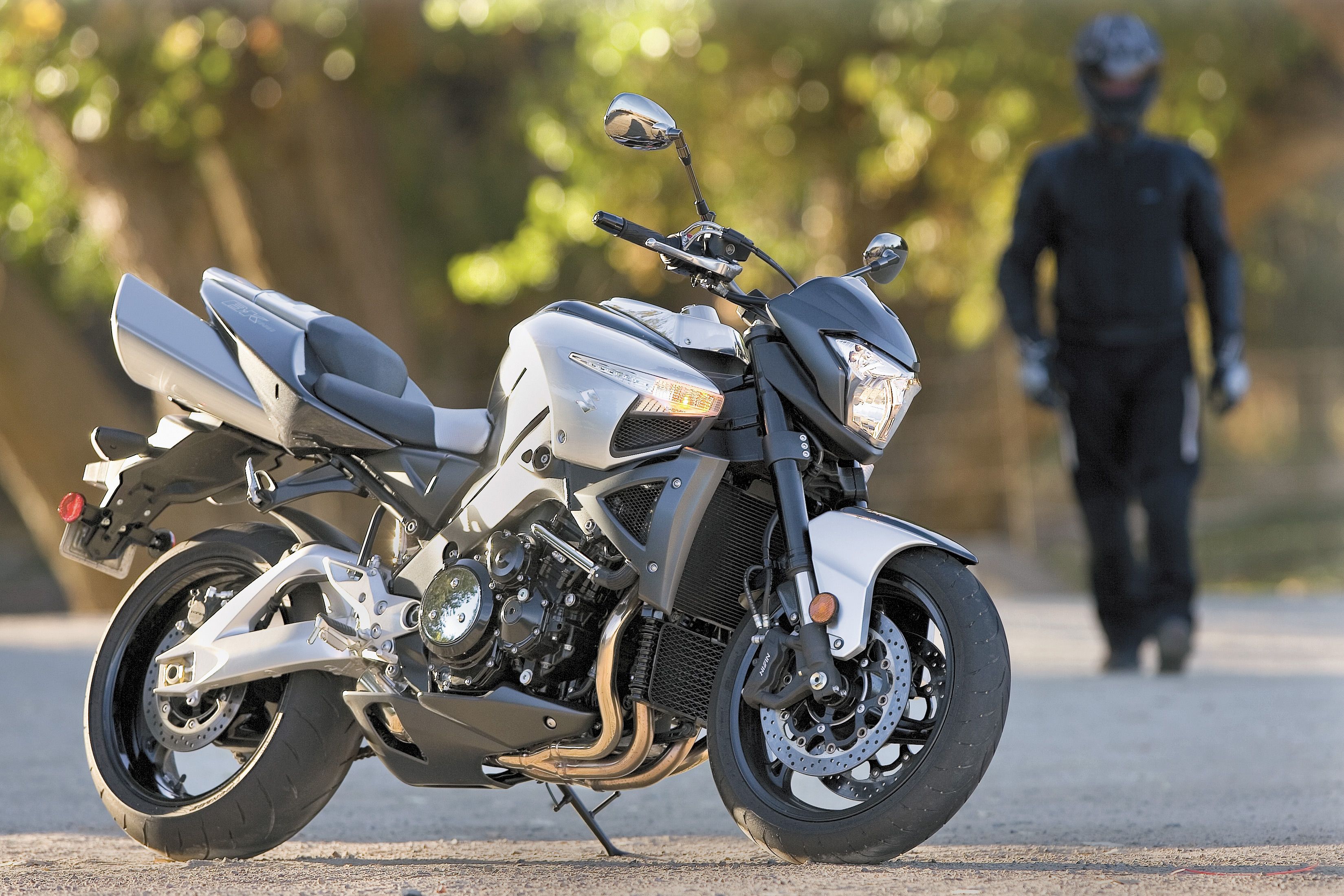 Here's Why Every Biker Should Ride The Suzuki B-King