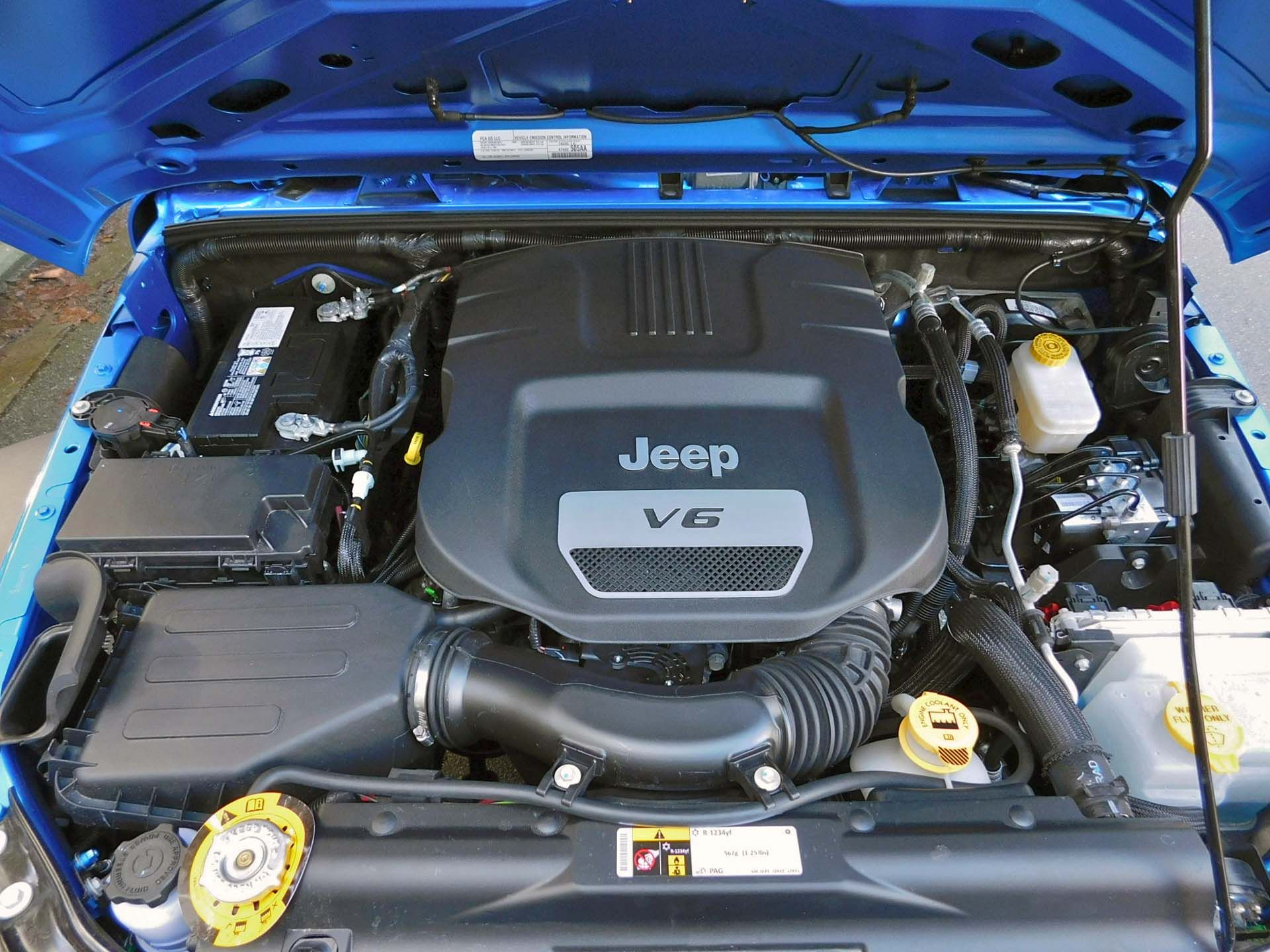 2016 Jeep Wrangler Sport V6 engine - under the hood