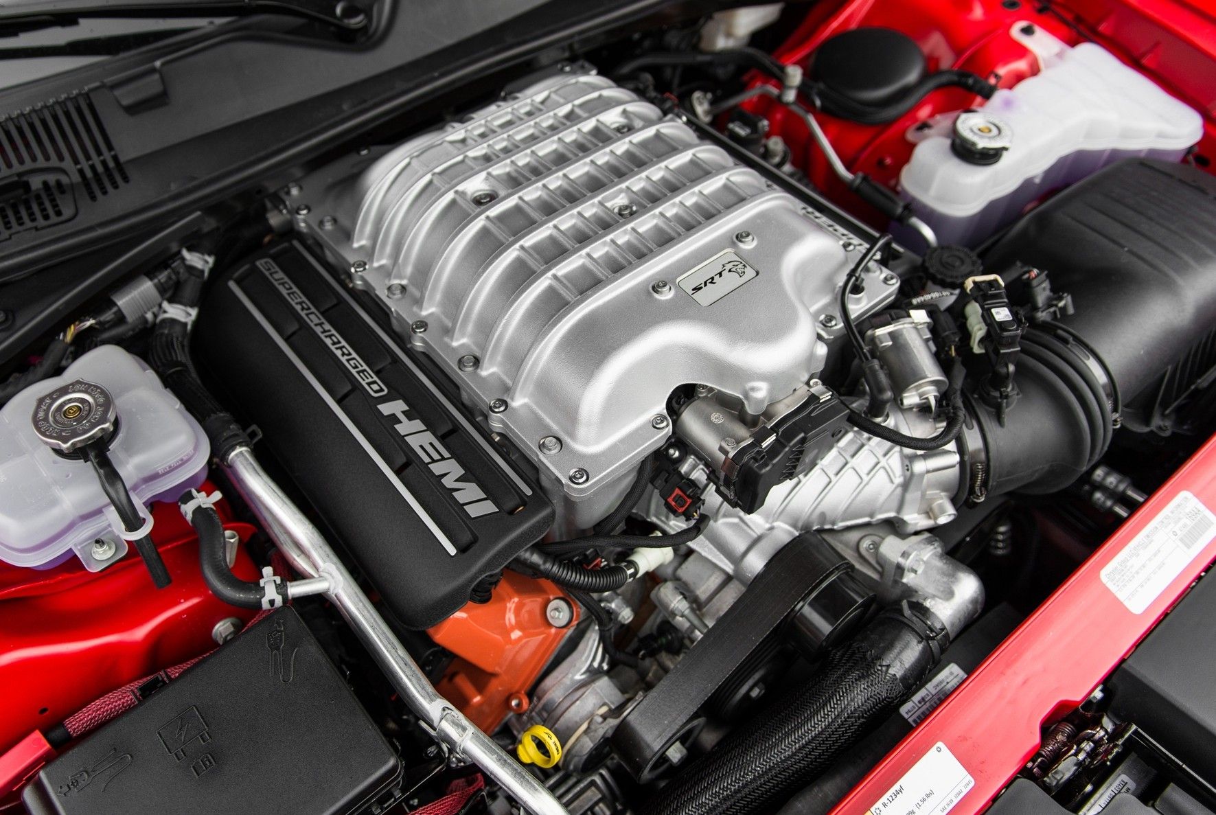 Dodge SRT Challenger Hellcat Engine V8 Chrysler