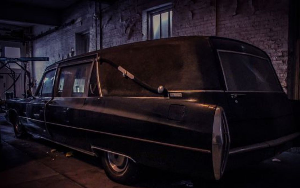 10 Haunting Pics Of Abandoned Hearses