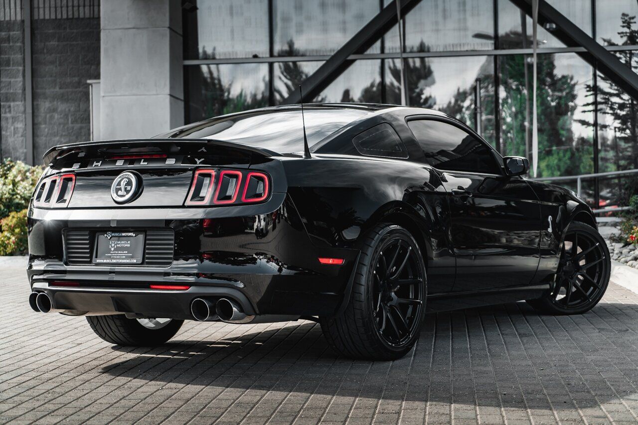 2013 Ford Mustang GT500 Shelby Performance Muscle Car