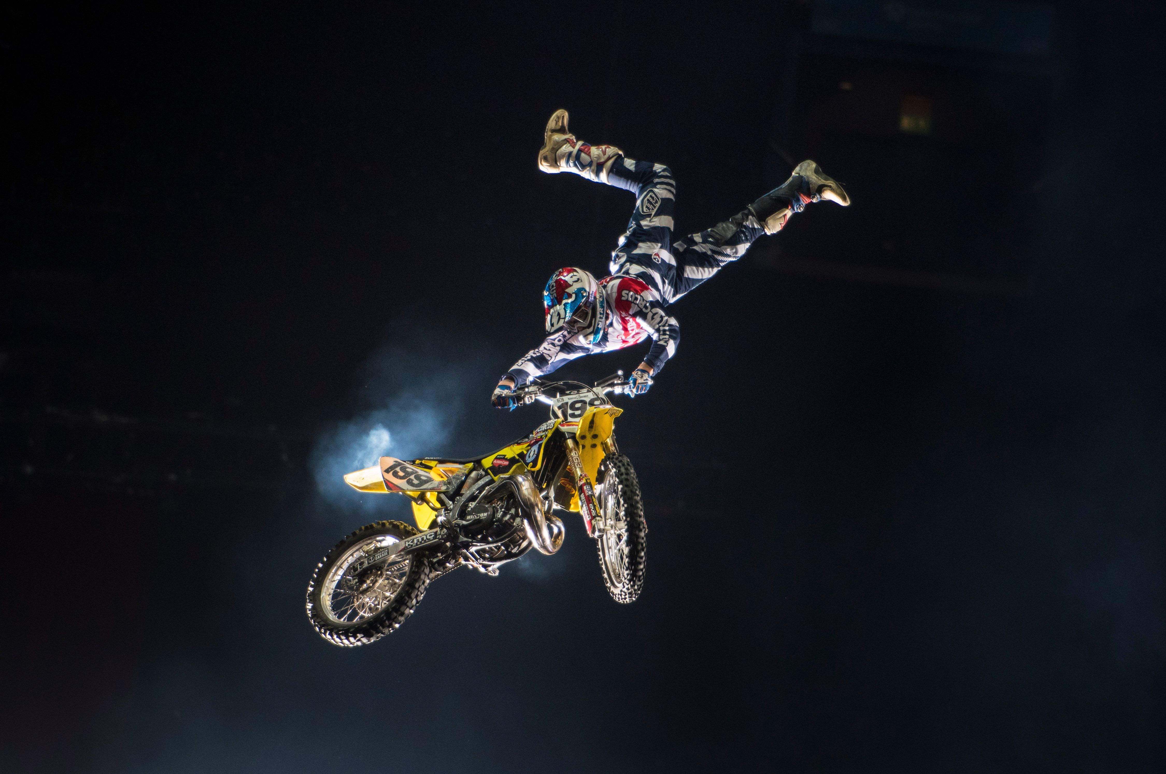 Travis Pastrana Nitro Circus Stunt Dirt Bike Motocross