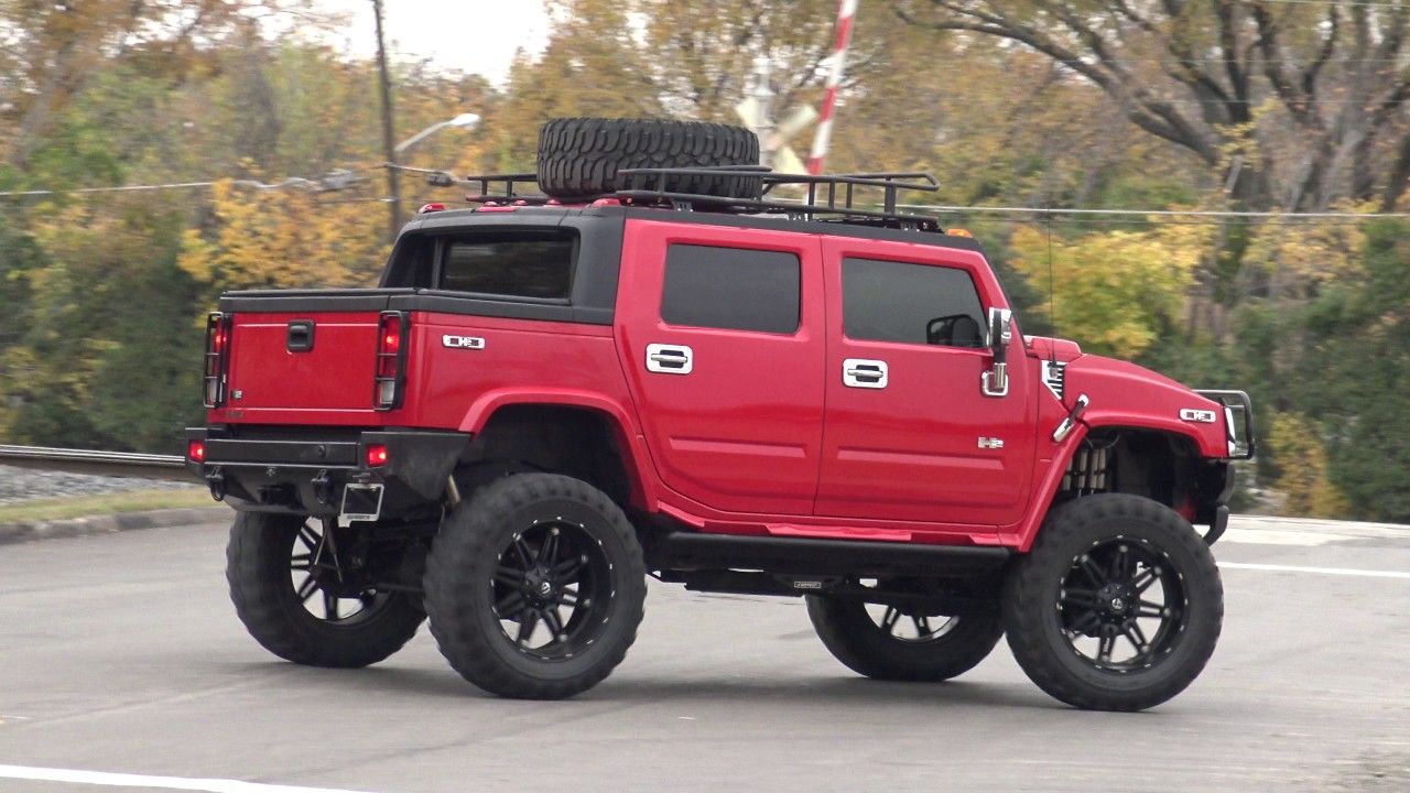 2007 custom H2 Hummer with spare tire on top
