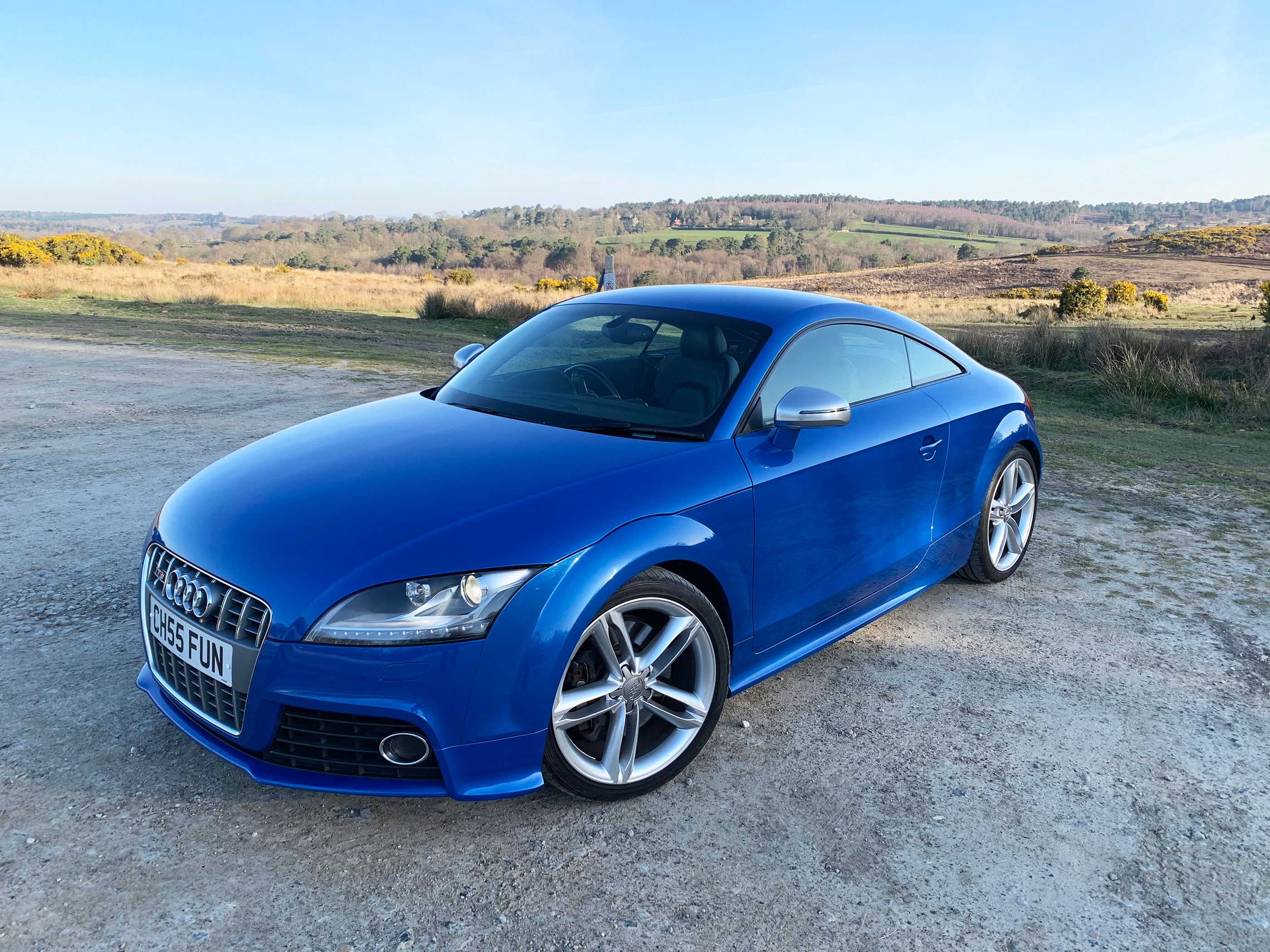 Audi TT blue