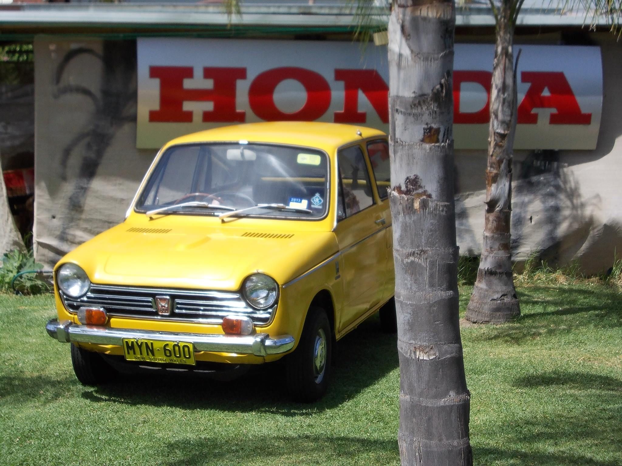 Honda N600 yellow