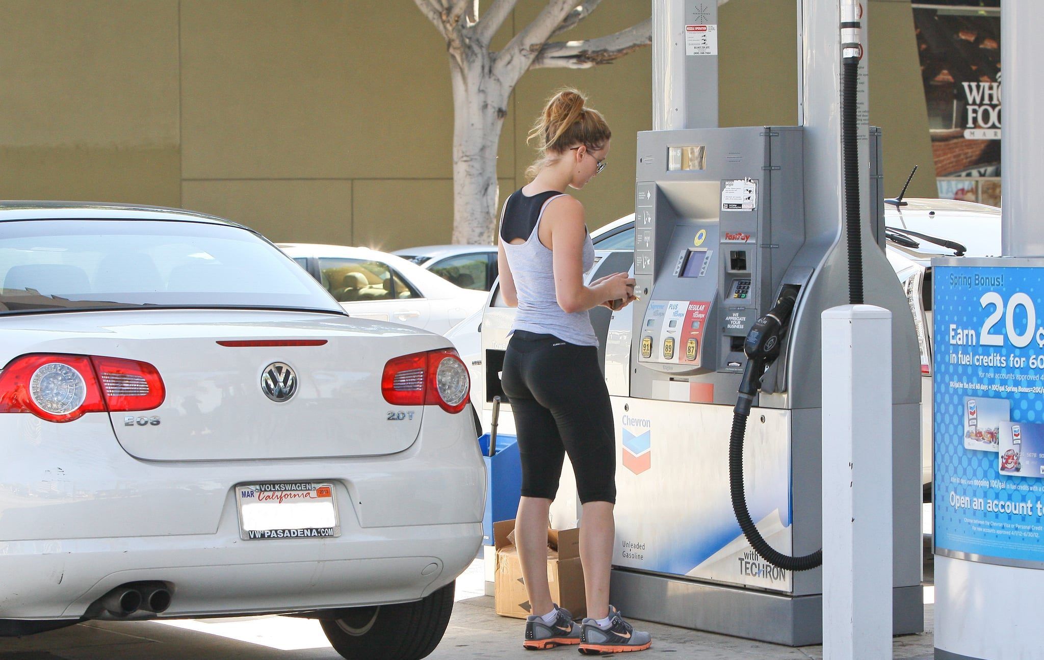 Jennifer Lawrence – Volkswagen Eos