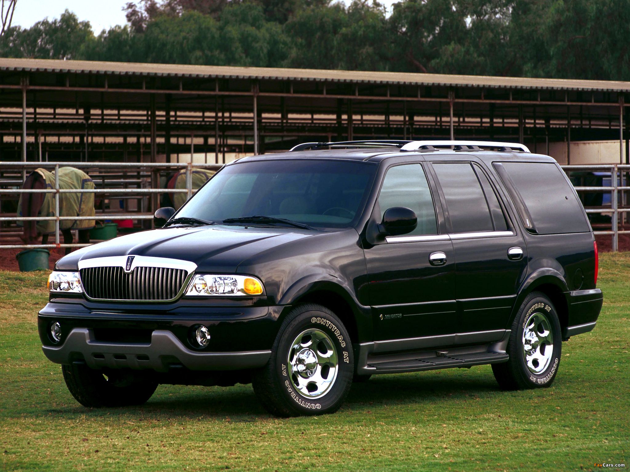 Black 2001 Lincoln Navigator
