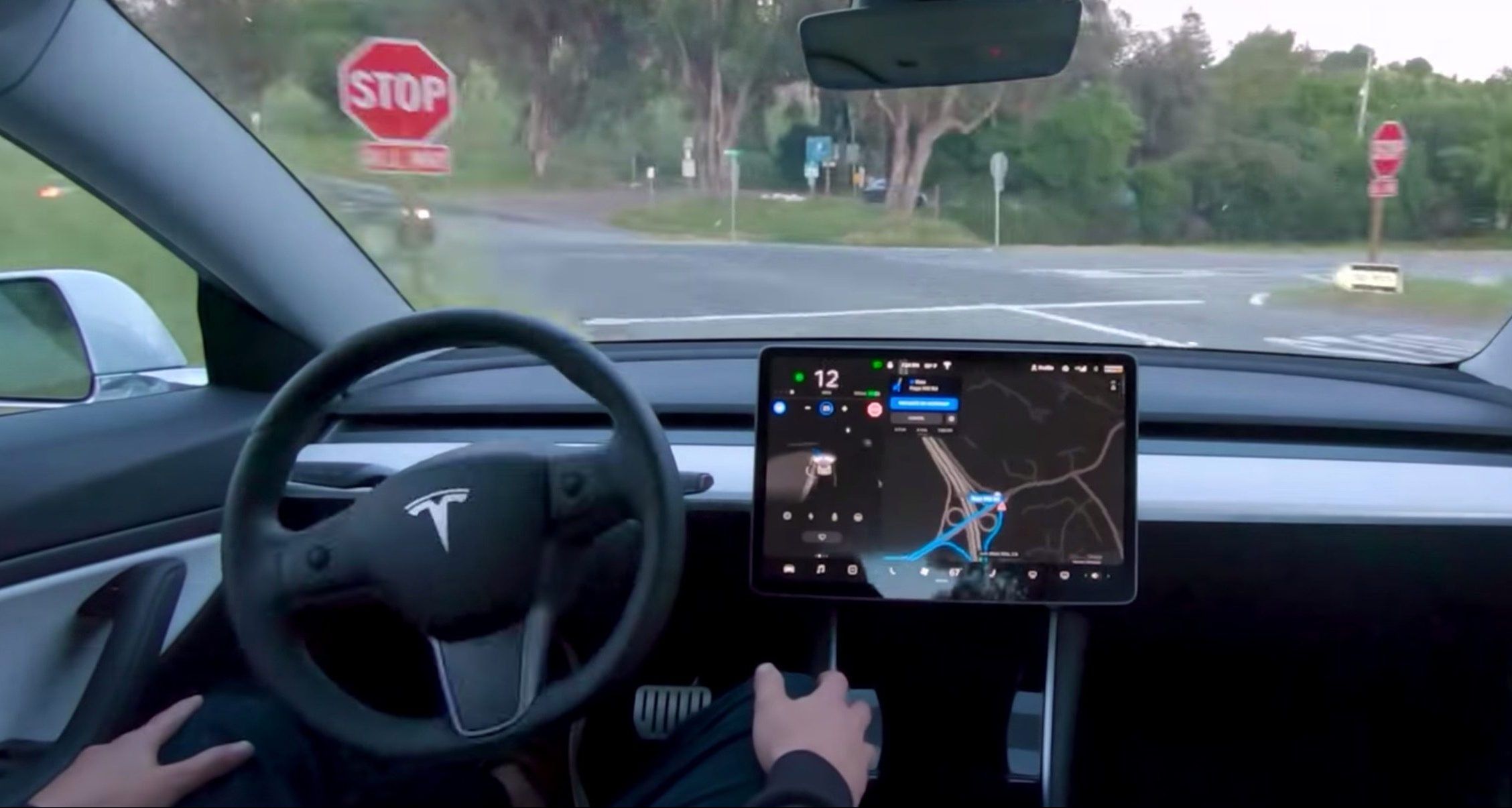 Tesla-Self-driving-visualization