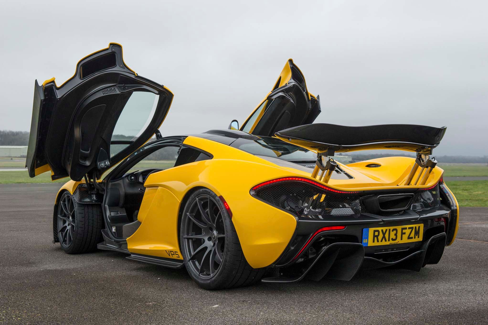 Lanzante P1 GTR-18 boast features and performance characteristics found in the world’s most expensive supercars