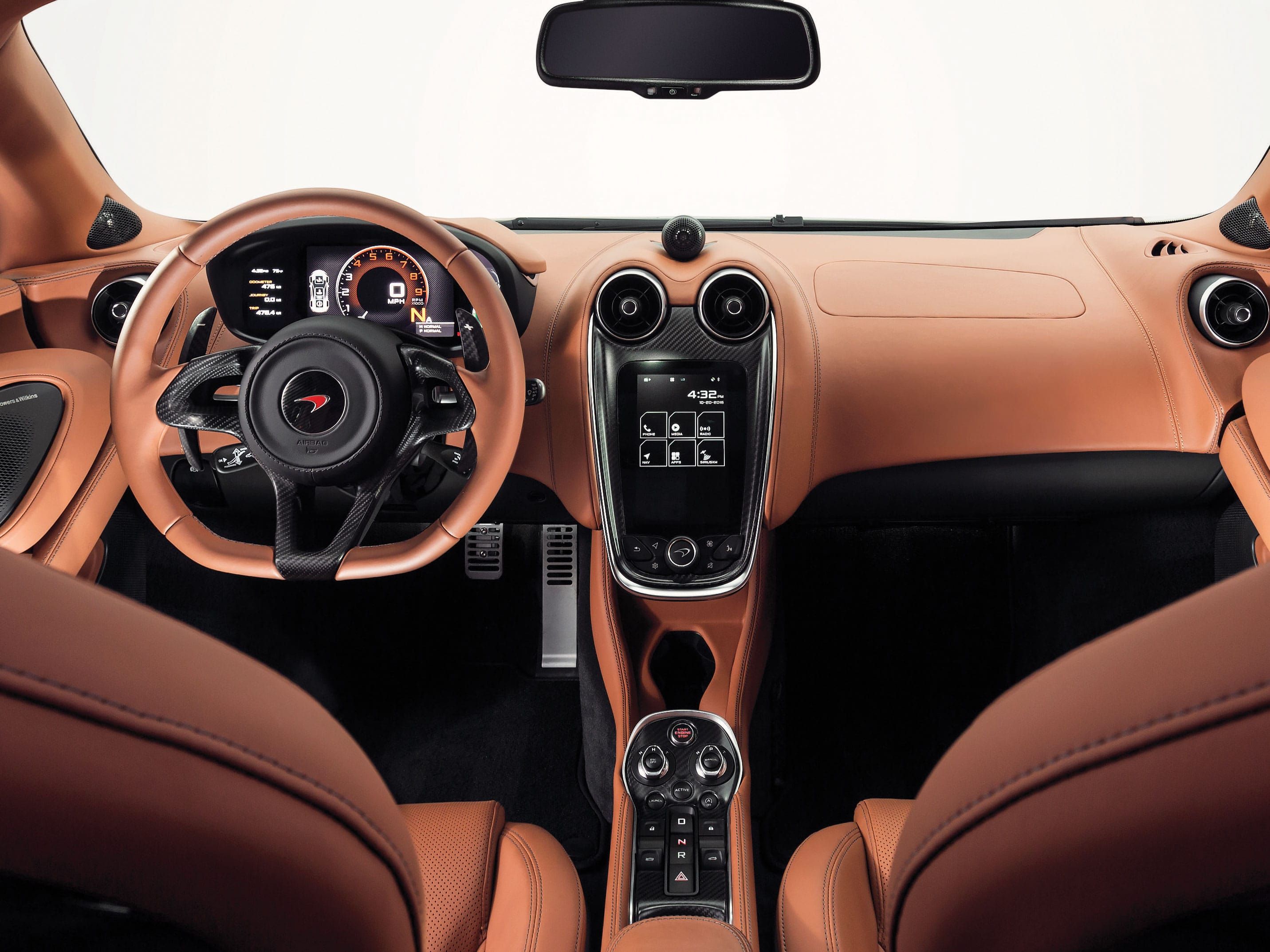 McLaren 570 S interior