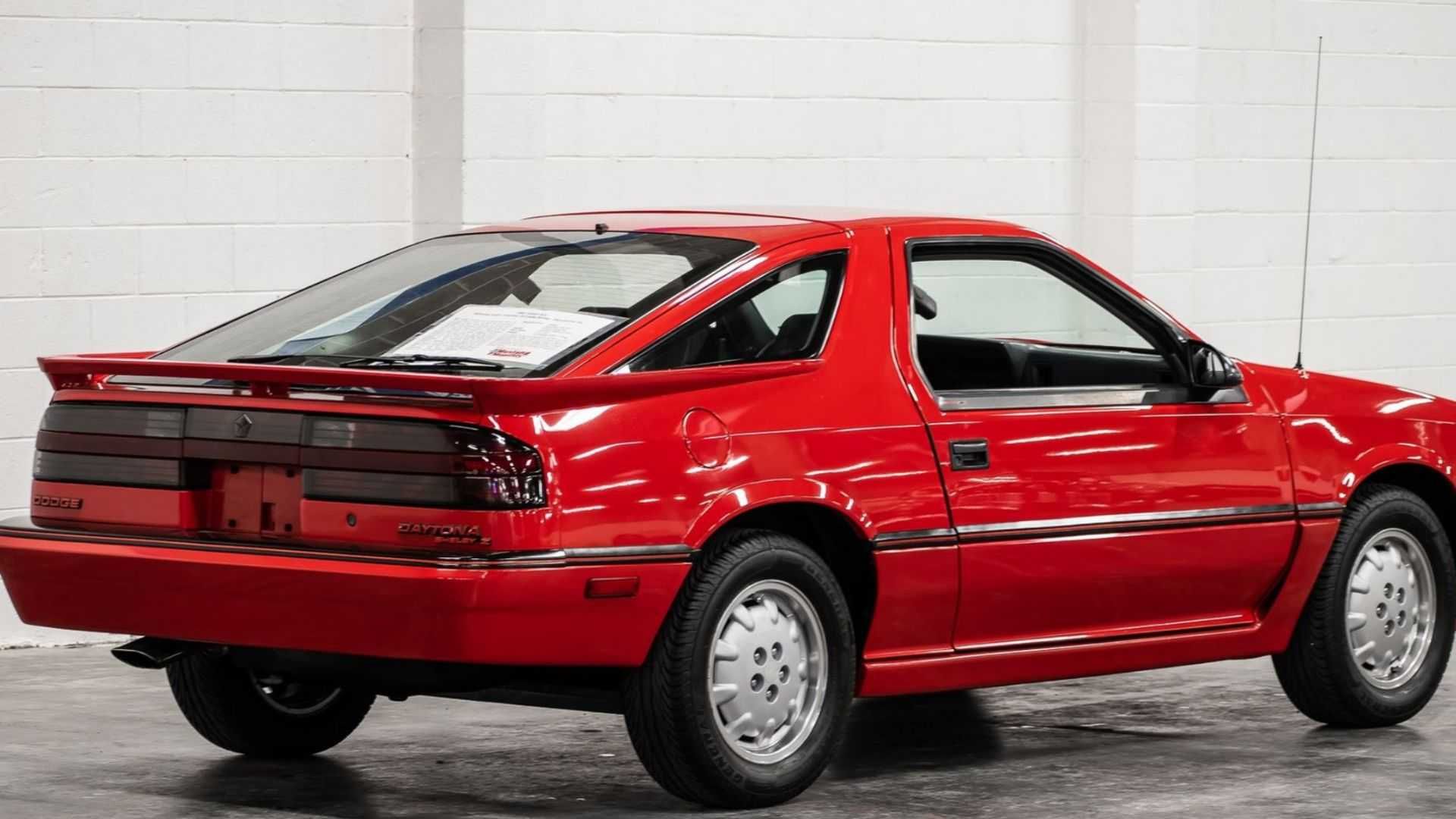 1987 Dodge Daytona Shelby Z red