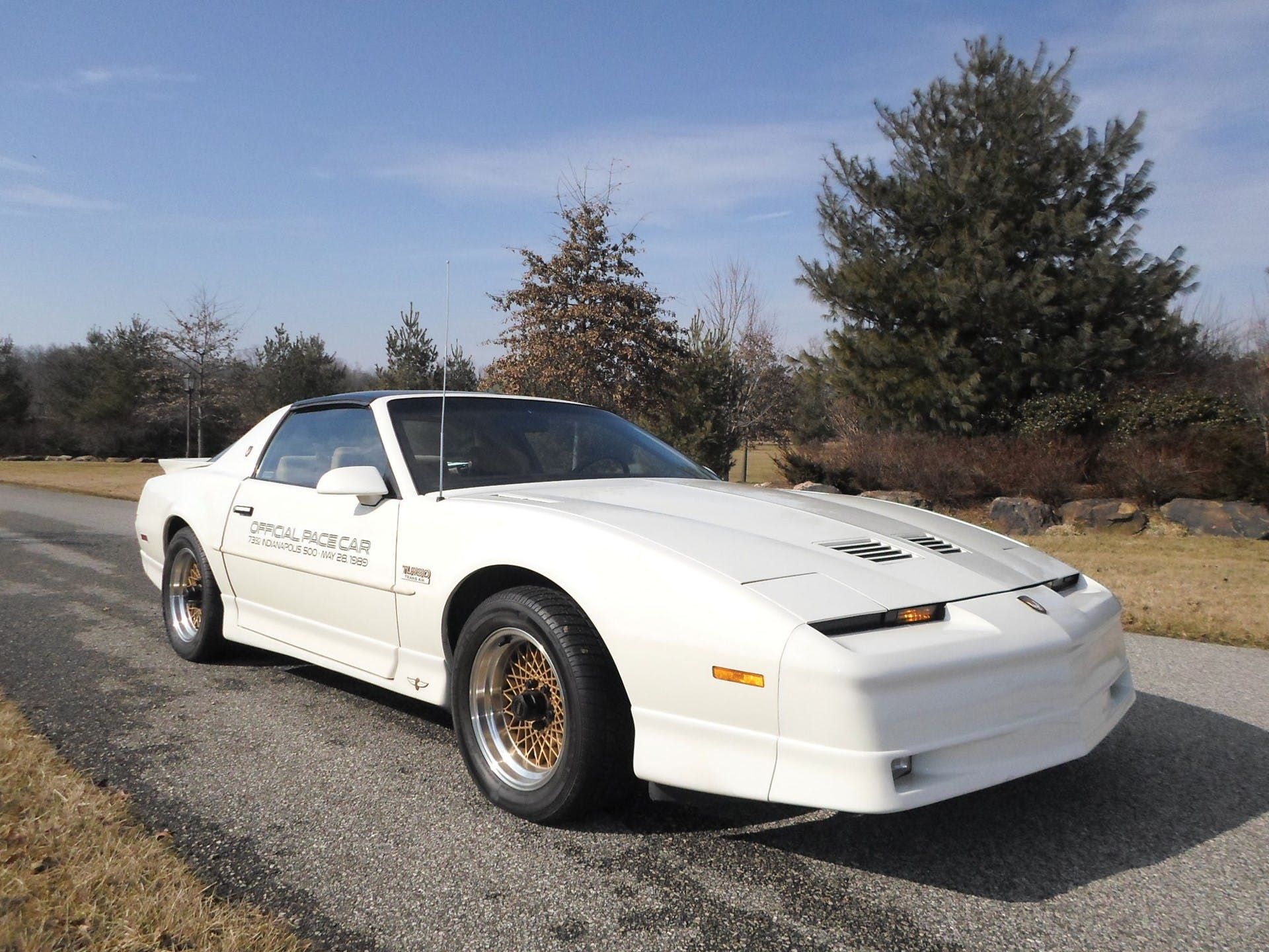 1989 Pontiac Turbo Trans Am white