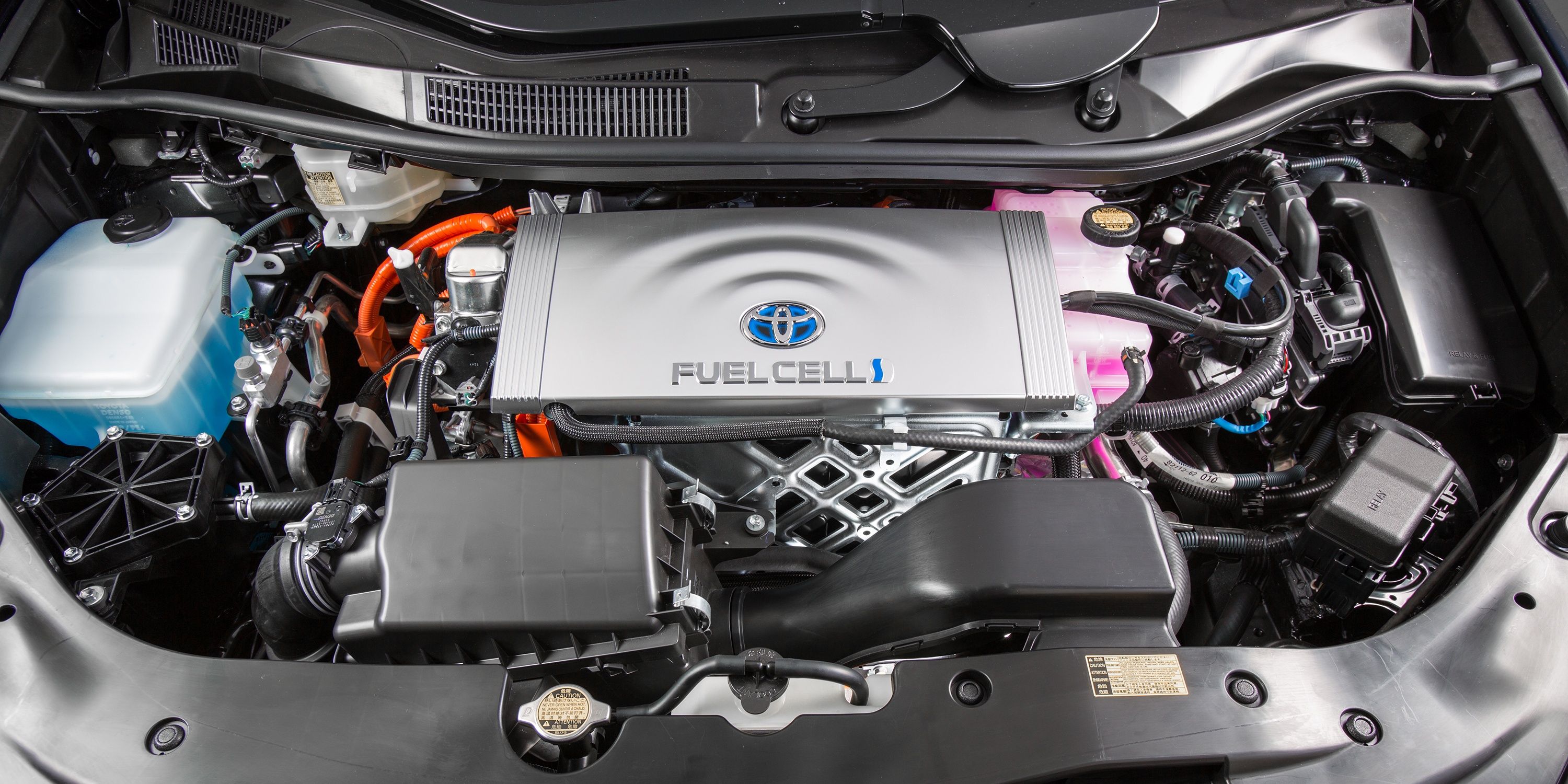 2016 toyota hydrogen fuel cell mirai under hood