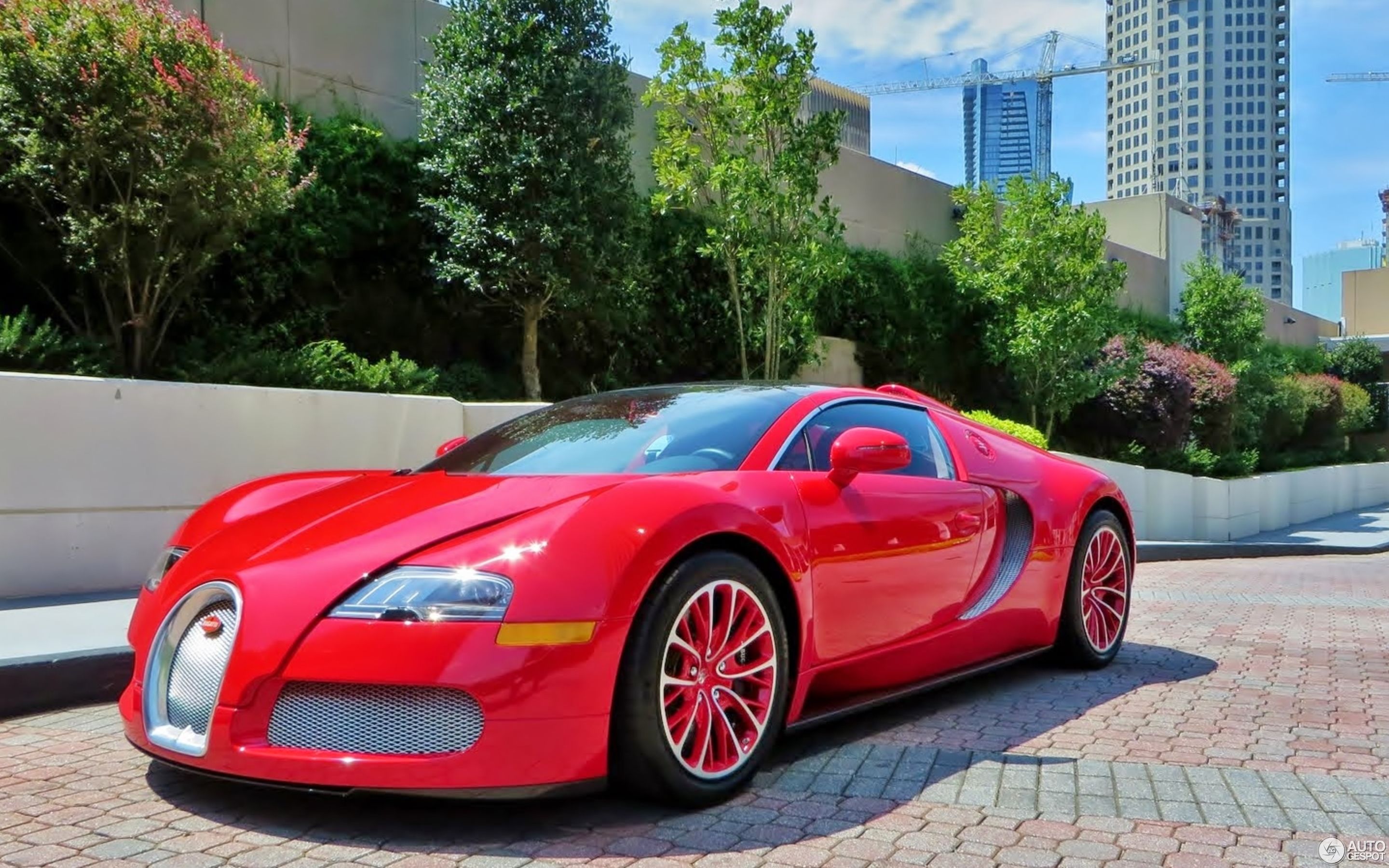 red bugatti veyron