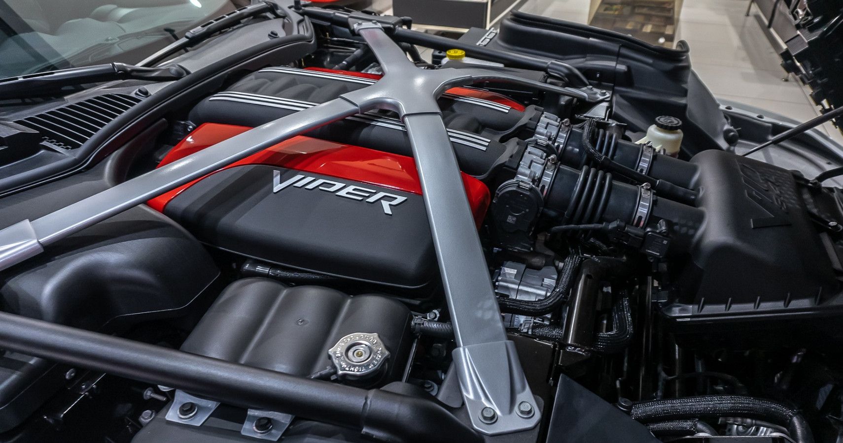 Dodge Viper V10 8.4 liter