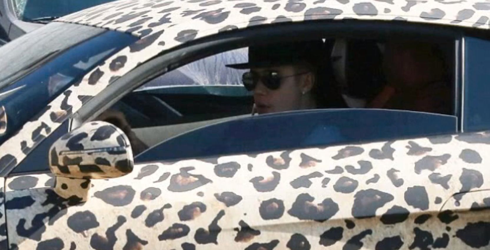 Justin Bieber - Audi R8 leopard print mod