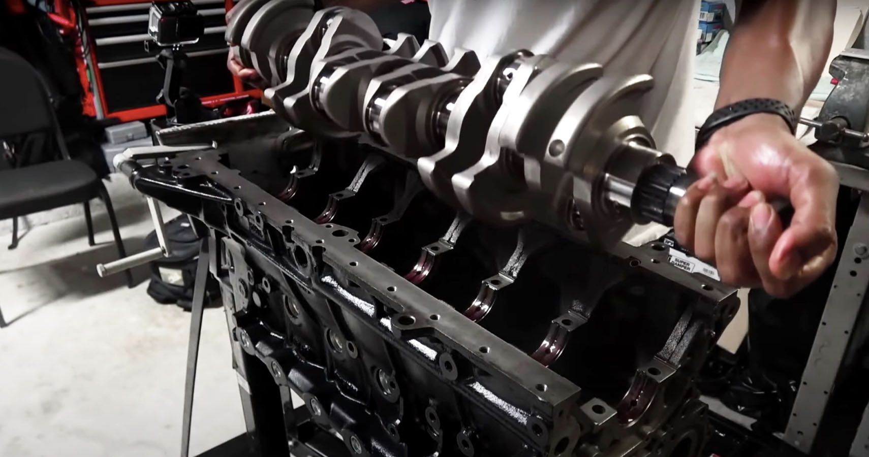 Here's Everything That Goes Into A 1,200-HP Skyline GT-R