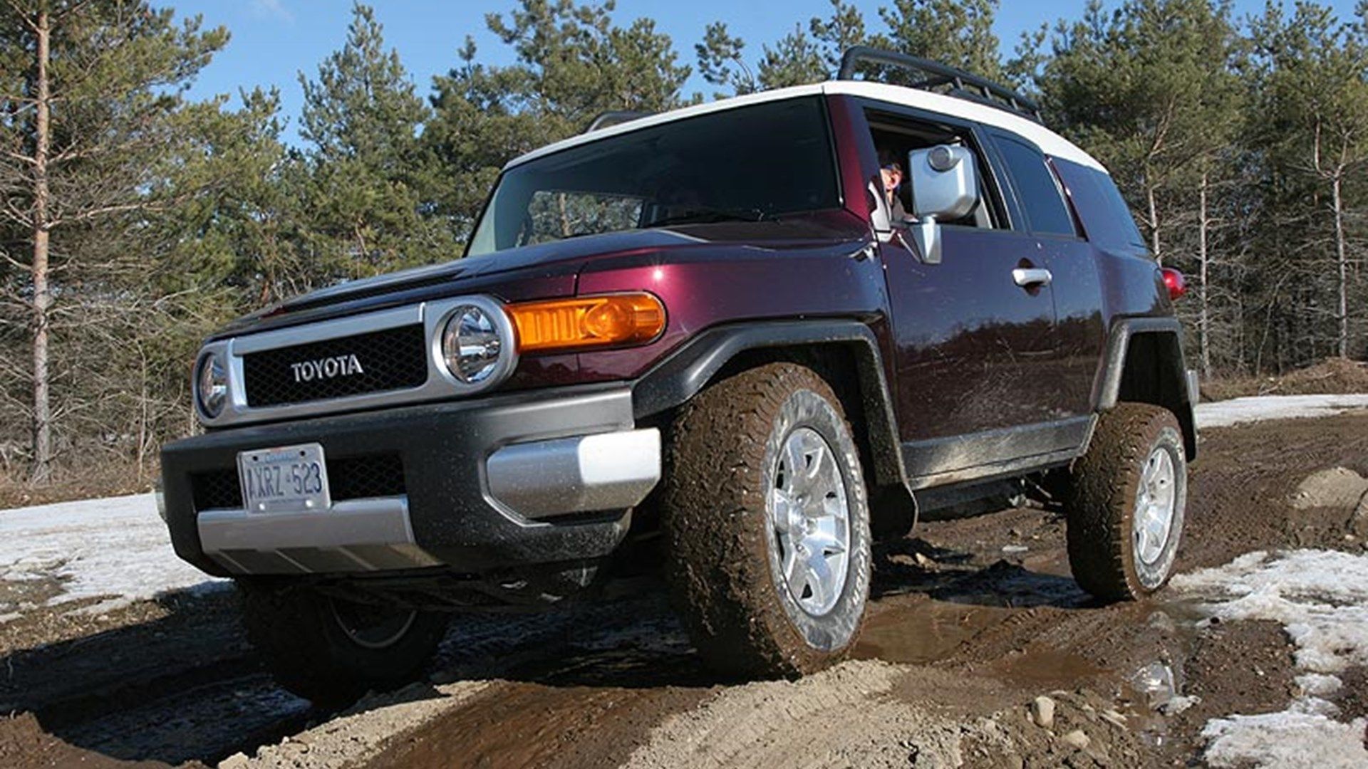 Here's Why Toyota Should Bring Back The FJ Cruiser