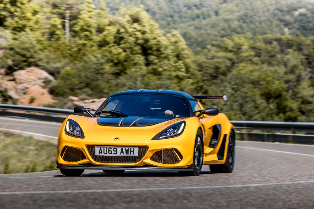 Yellow Lotus Exige 430 Cup