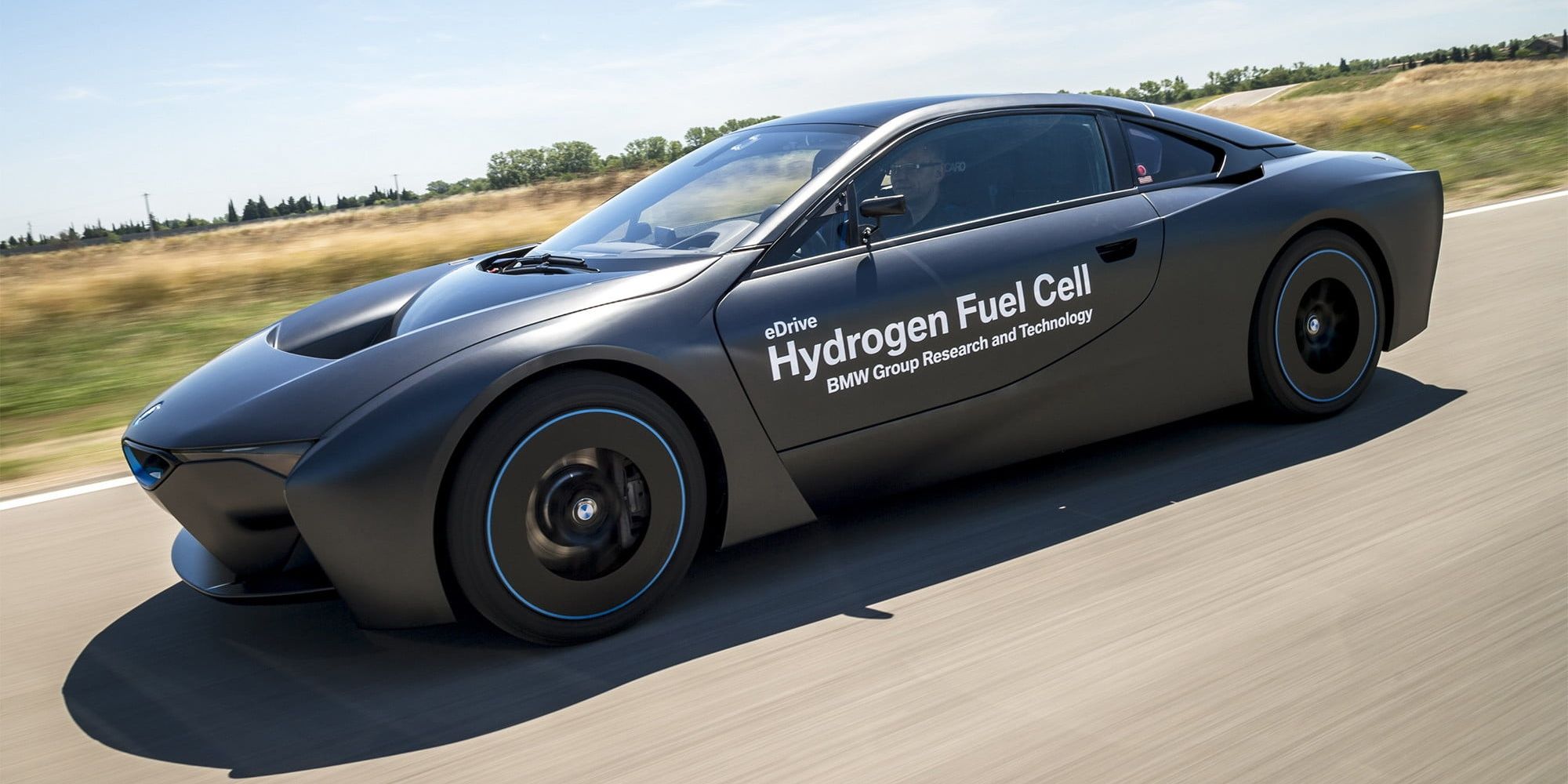 BMW i8 hydrogen fuel cell racing fast