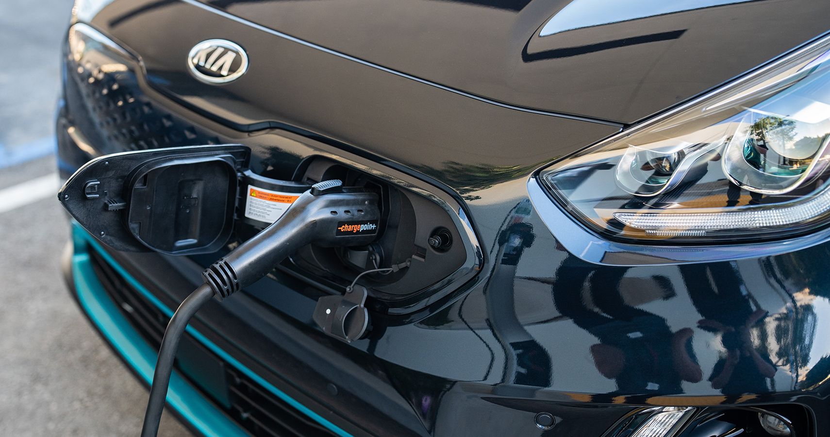 2020 Kia Niro EV charging