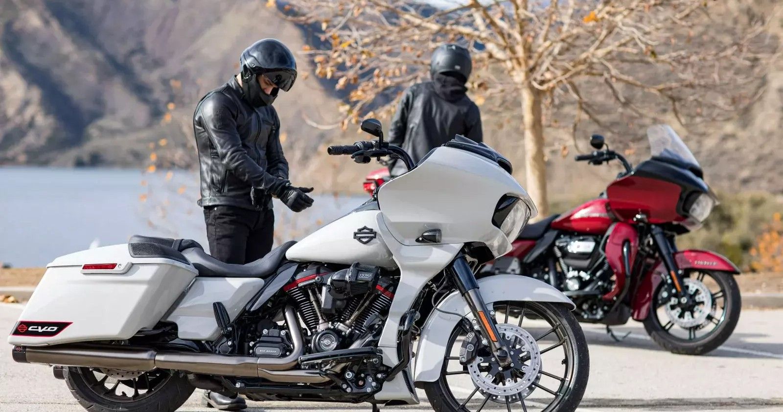 HarleyDavidson Road Glide Vs Street Glide Here's Which One Is Better