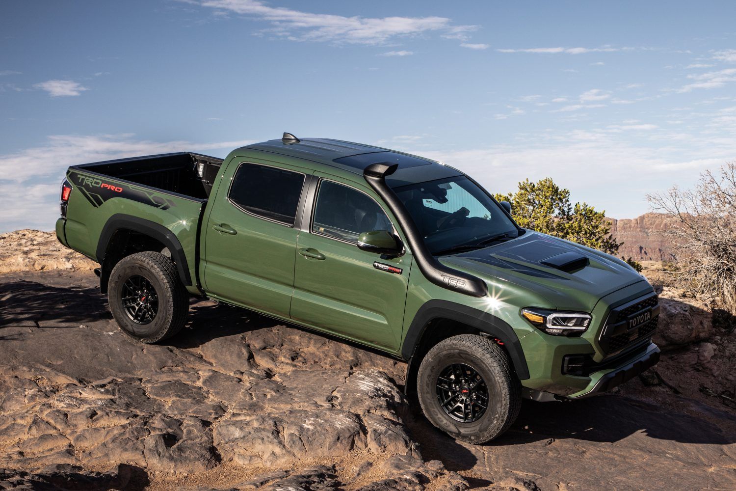 2020 Toyota Tacoma TRD Pro side view