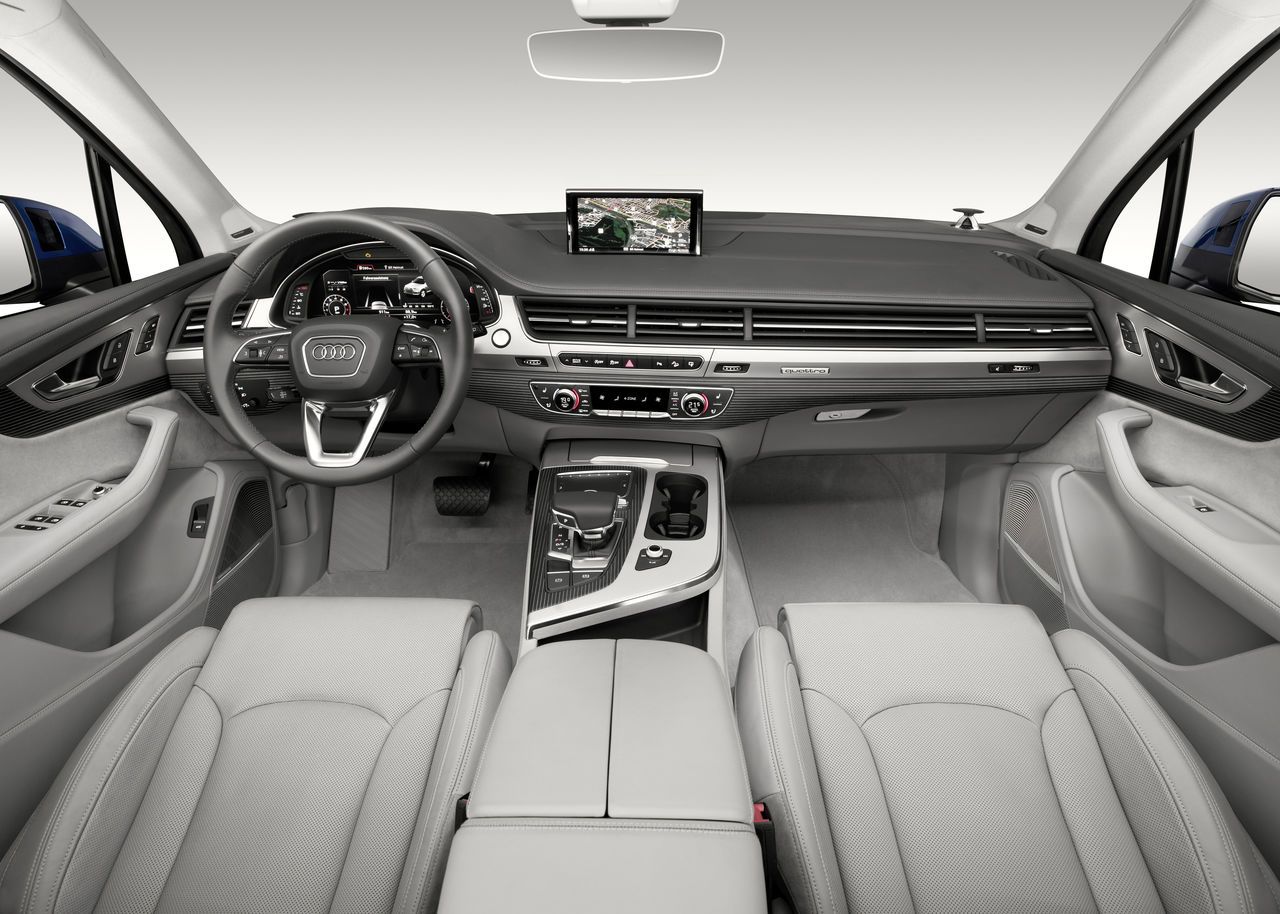 interior of an Audi Q7