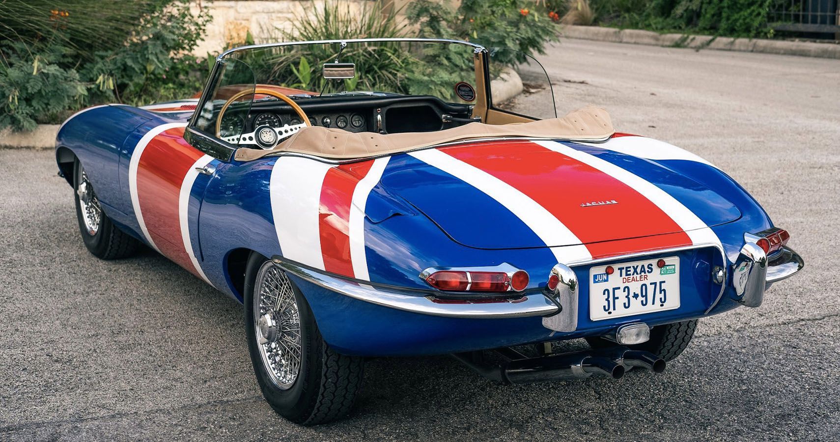 Austin Powers Union Jack Jaguar XKE 2
