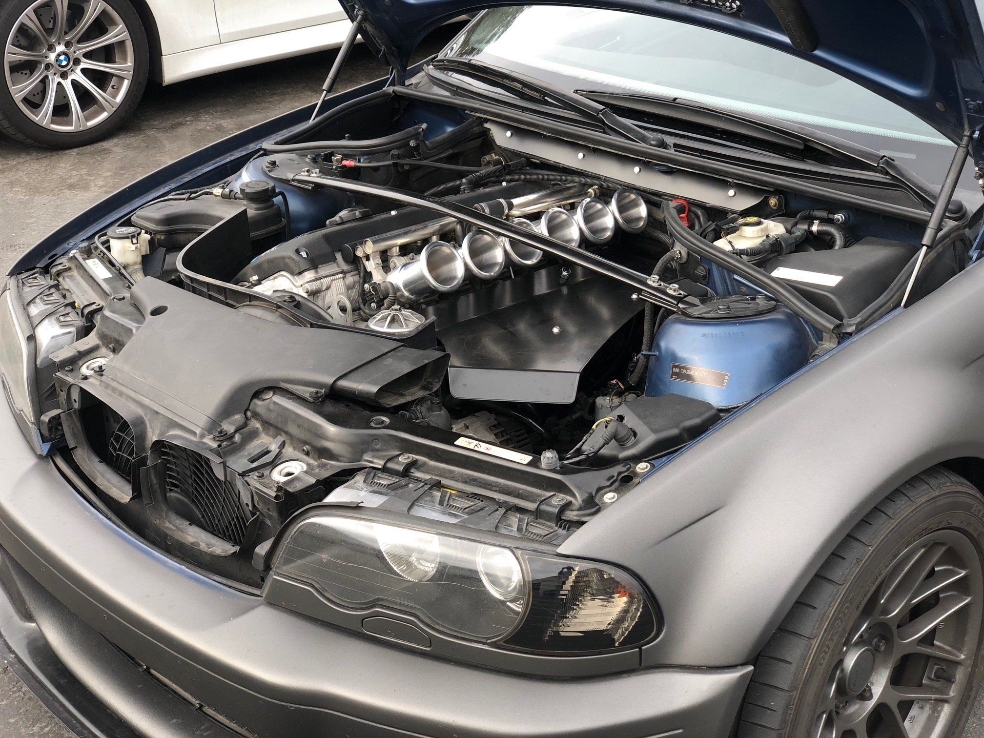 BMW S54 engine