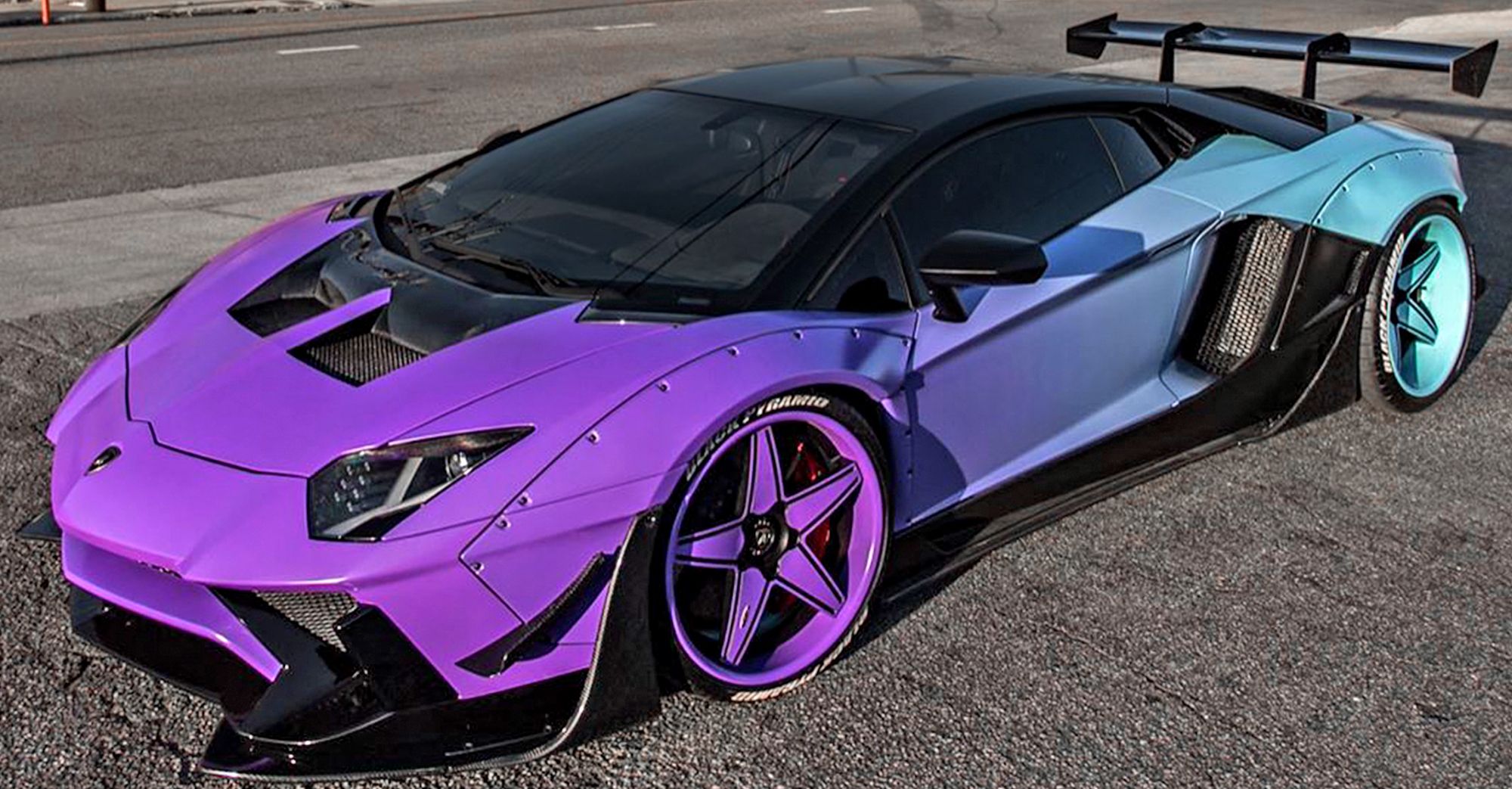 Chris Brown’s Widebody Lamborghini Aventador SV