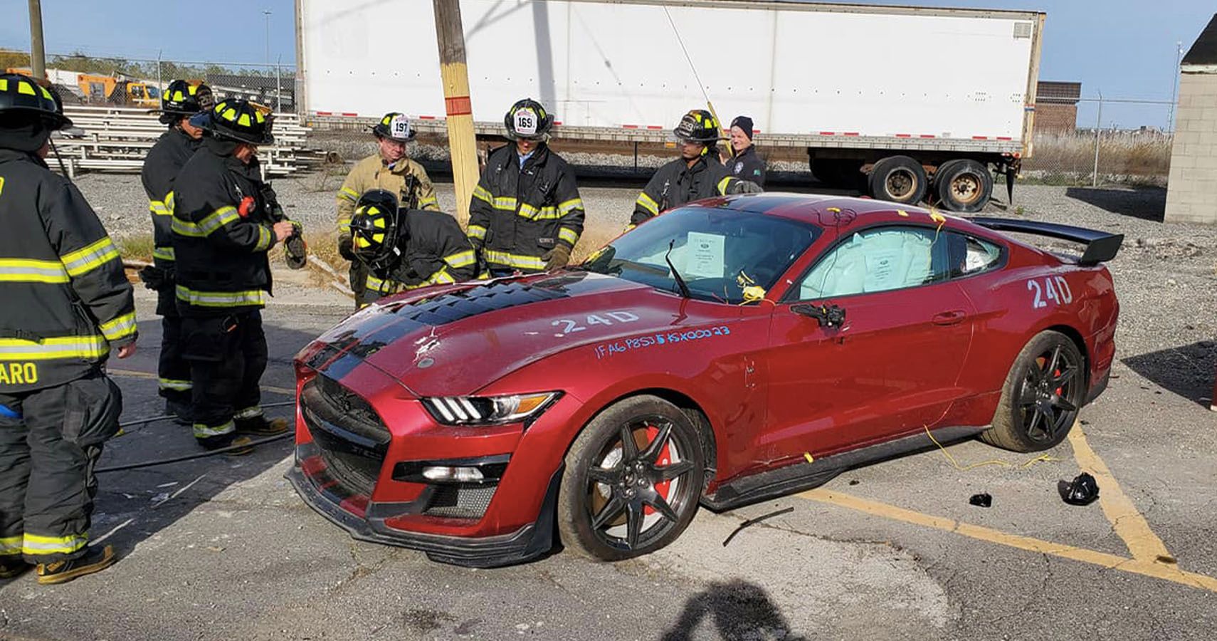 Fire Department Destroys Ford Mustang Shelby GT500 3