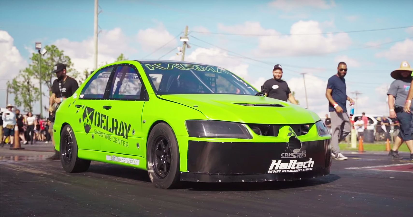 Watch This 1150HP Mitsubishi Lancer Evo Smoke The Competition Drag Racing