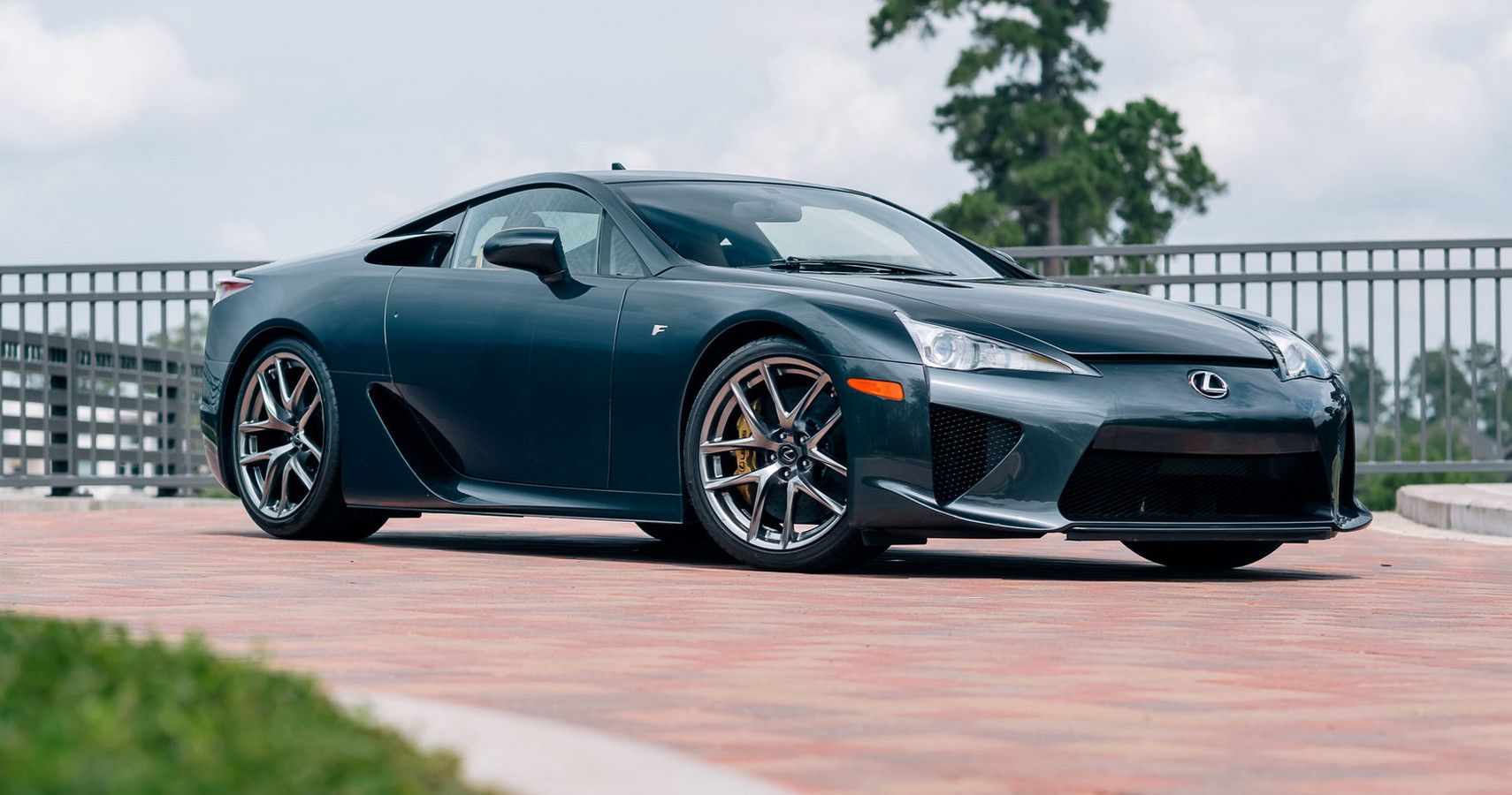 10 Reasons Why The Lexus LFA Is Worth Every Penny