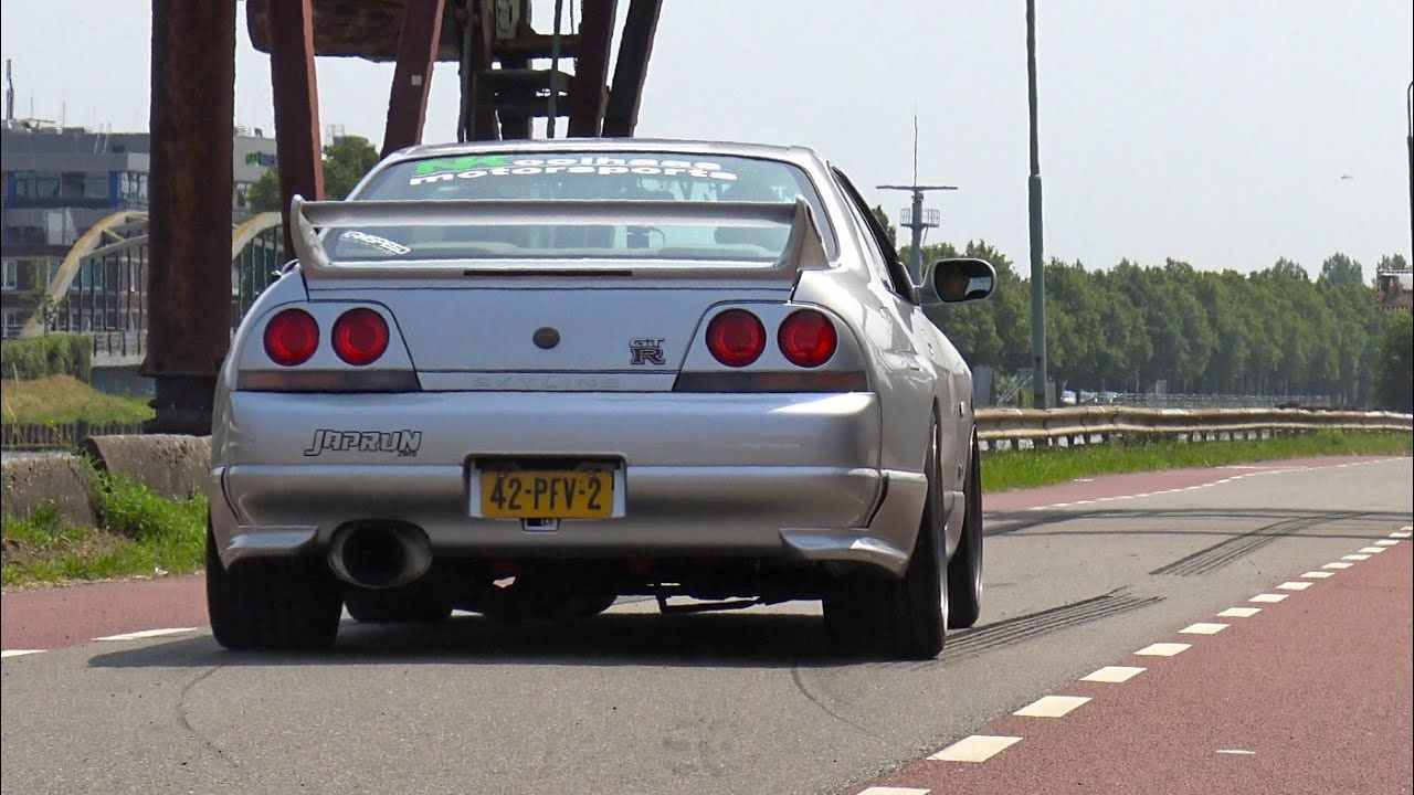 Nissan-Skyline-GT-R-R33-b