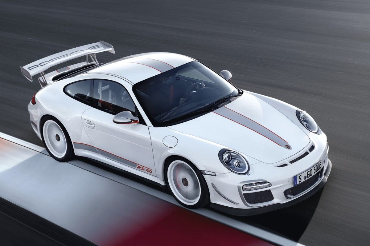 Porsche 911 GT3 RS 4.0 white with grey stripes