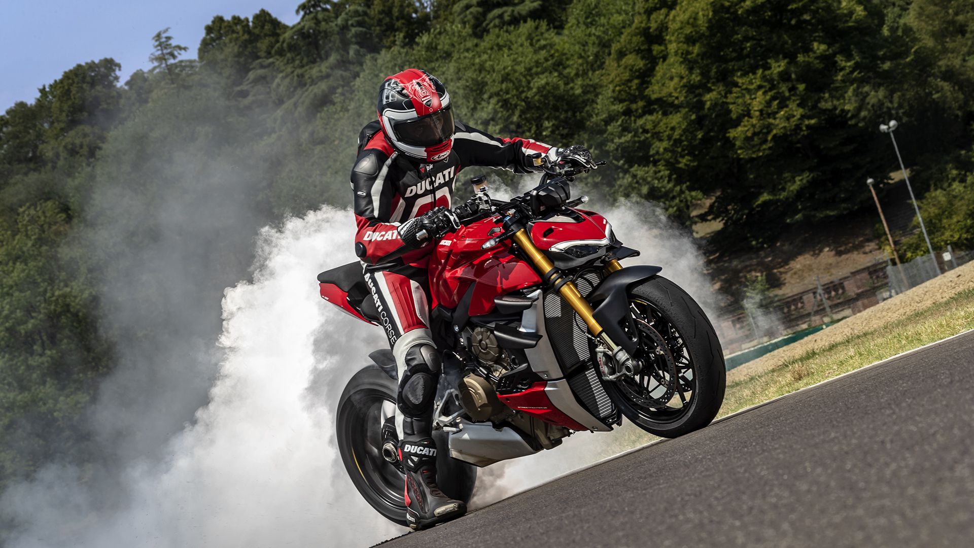 2020 Ducati Streetfighter V4 burnout