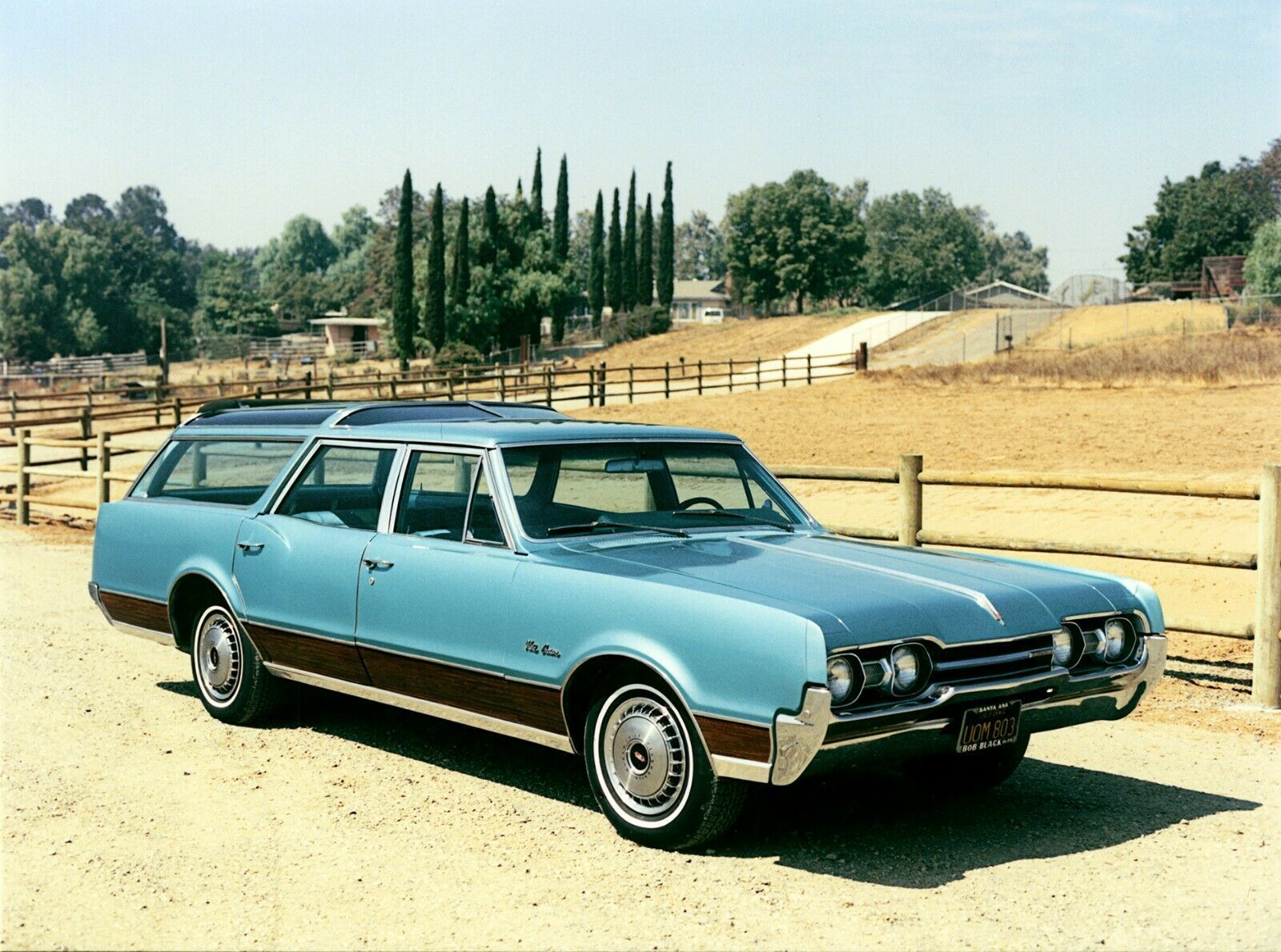 1967 Oldsmobile Vista Cruiser station wagon