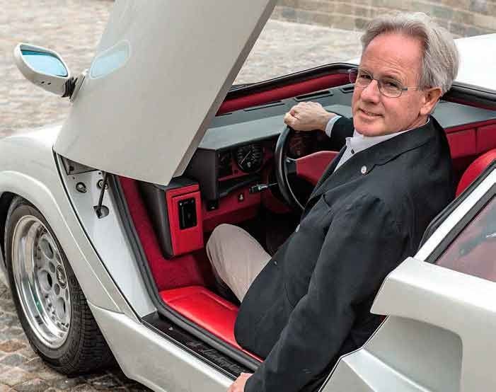 Horacio pagani designed the Countach