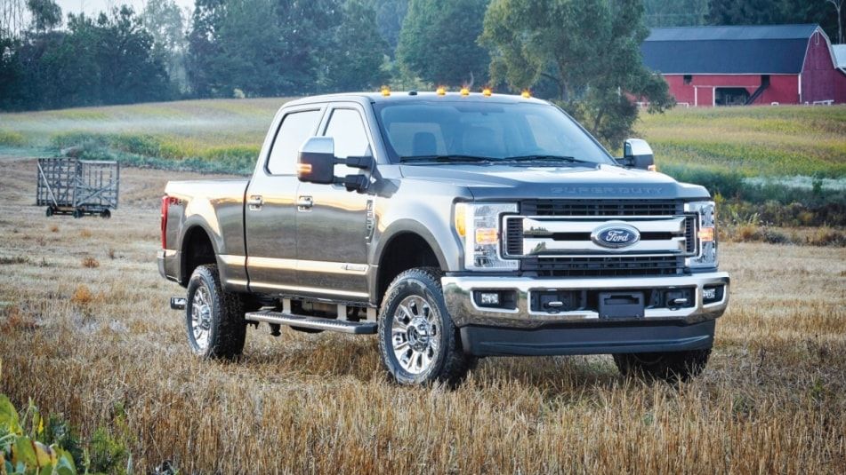 2017 Ford F-250 Super Duty front third quarter view