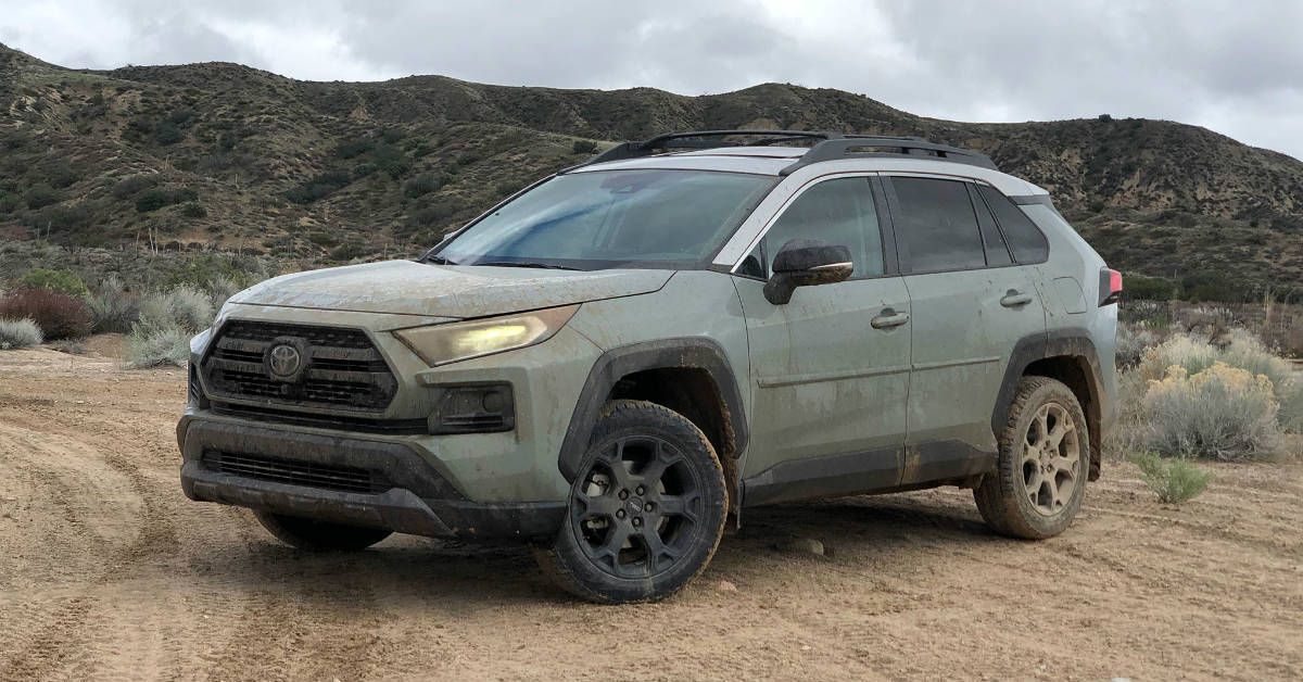 10-suvs-that-look-rugged-but-are-actually-useless-off-road