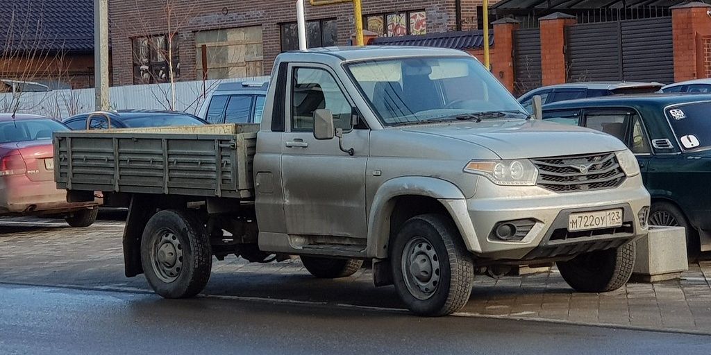 UAZ Pickup
