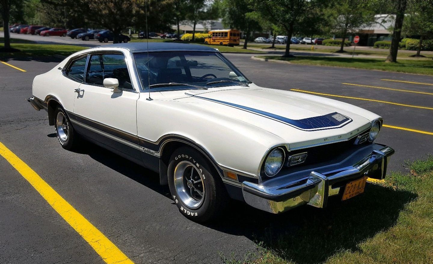 1975-Ford-Maverick-Grabber