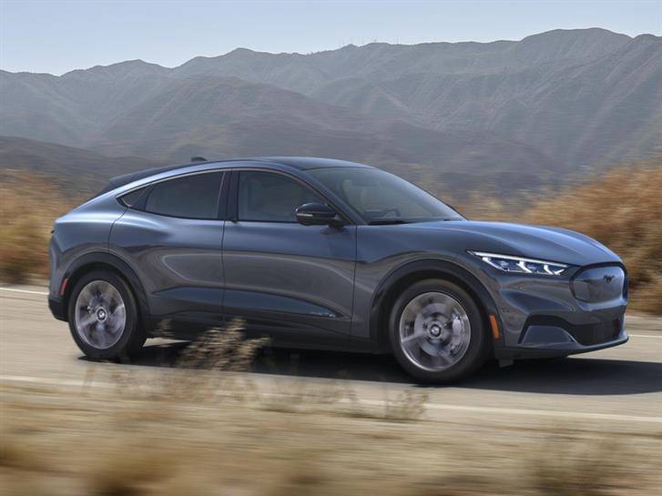 The 10 Coolest Features Found Inside The Mustang Mach E