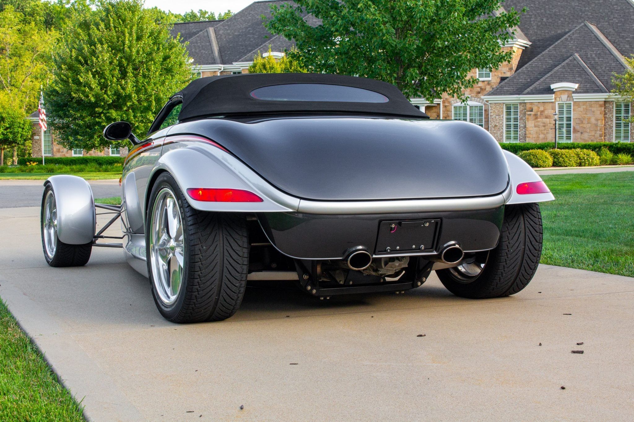 LS-Swapped 1999 Plymouth Prowler rear end