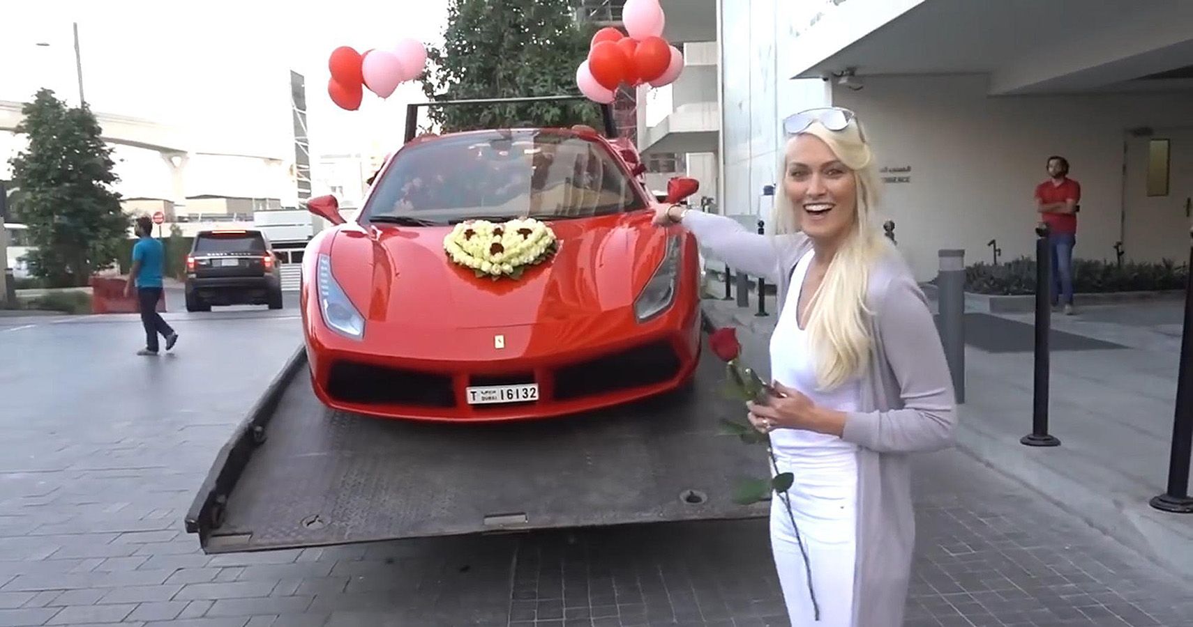 10 Things Supercar Blondie Keeps On The DL