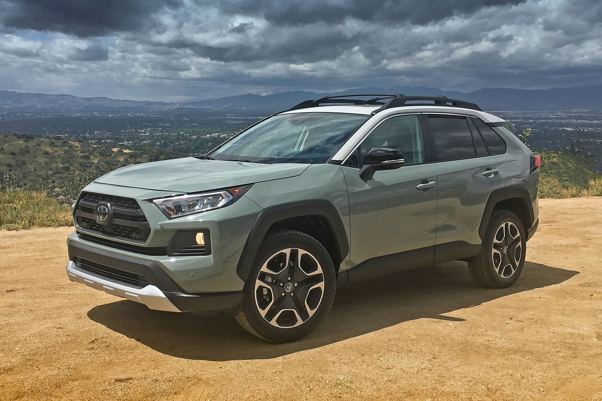 Rav4 Vs Highlander: Here's Which Toyota SUV Is Right For You