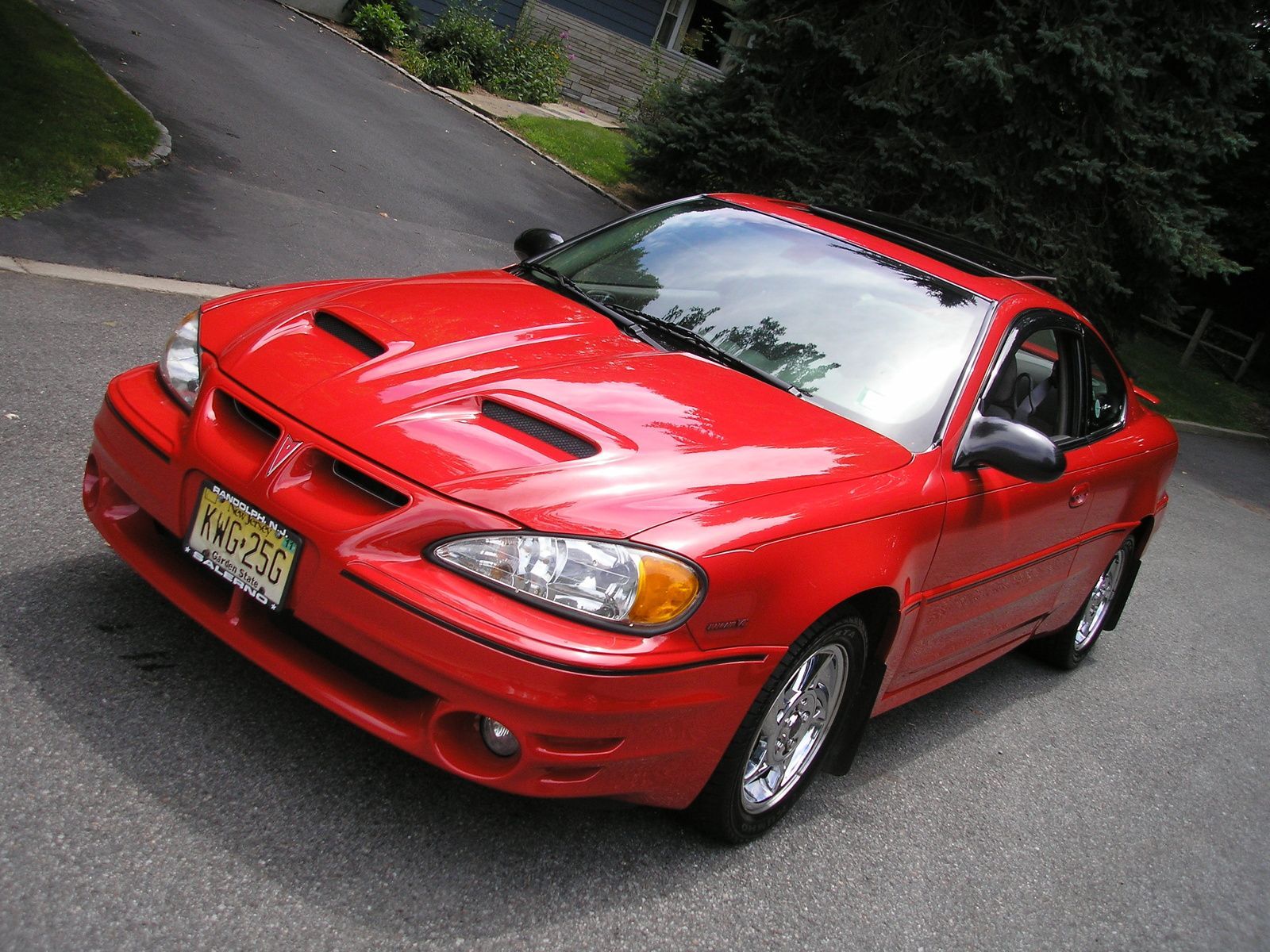 Red Pontiac Grand AM SC/T