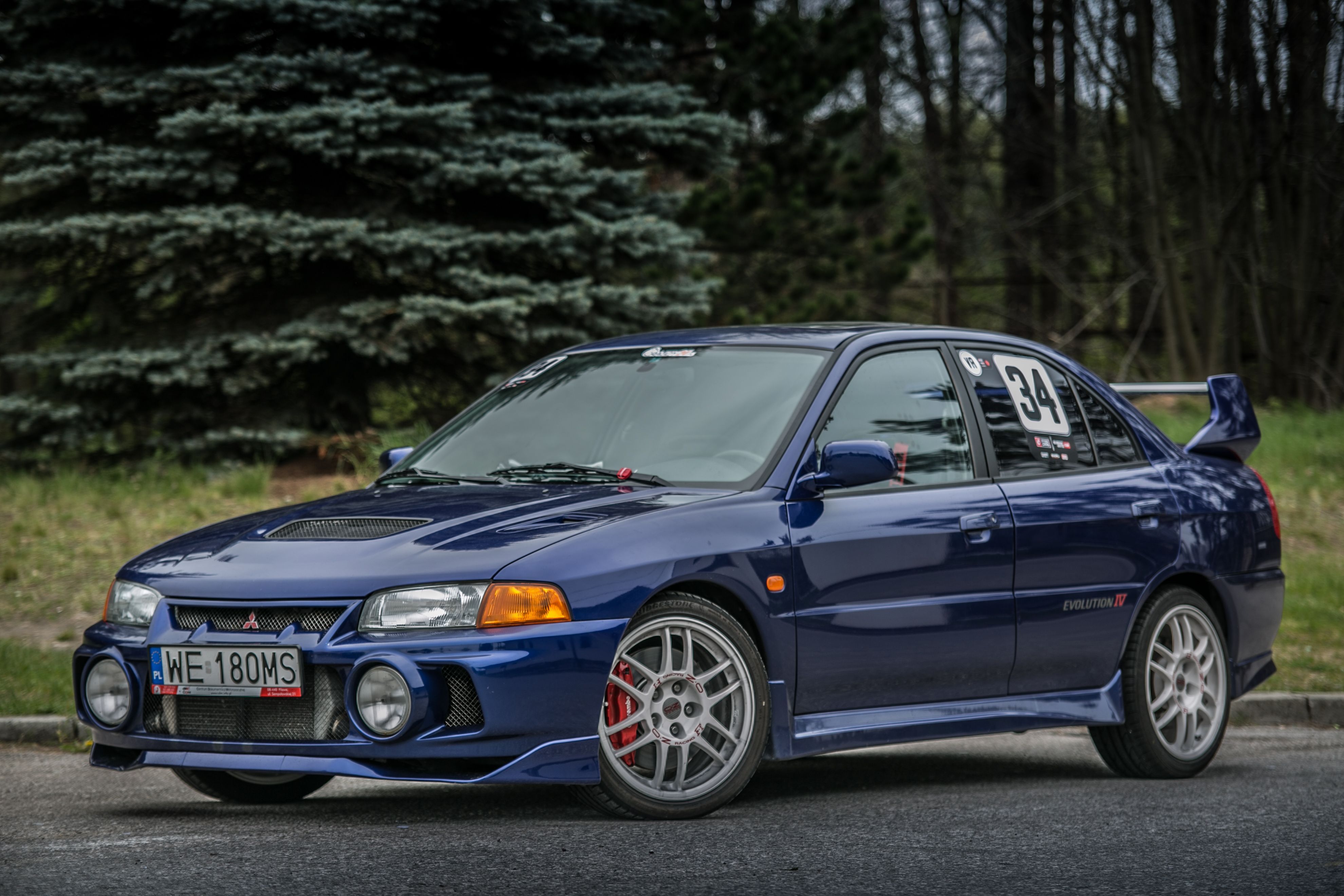 Blue Mitsubishi Evolution IV