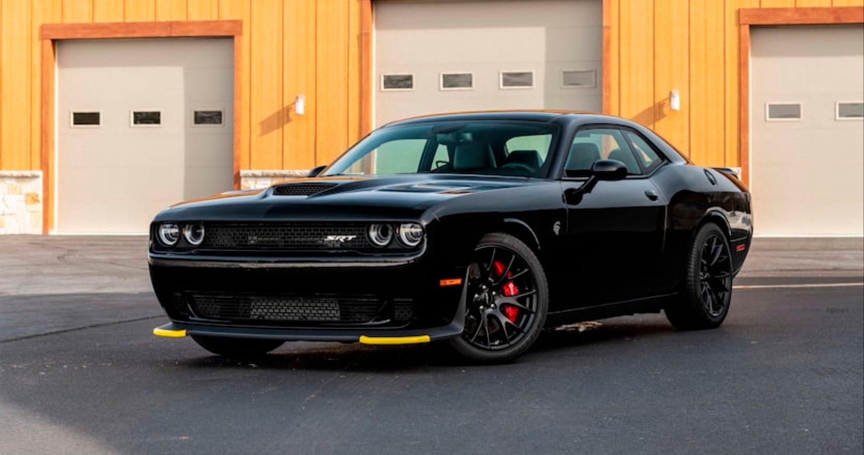 497-Mile Supercharged 2015 Dodge Challenger SRT Hellcat On Mecum's